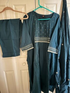 Sale‼️Teal cotton Anarkali Dress with Matching Dupatta and pants size 23”